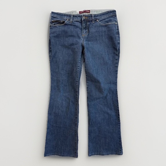 IZOD Jeans Women's 10 (34x27) Favorite Flare Stretch Dark Wash Mid Rise Flare - Picture 1 of 11